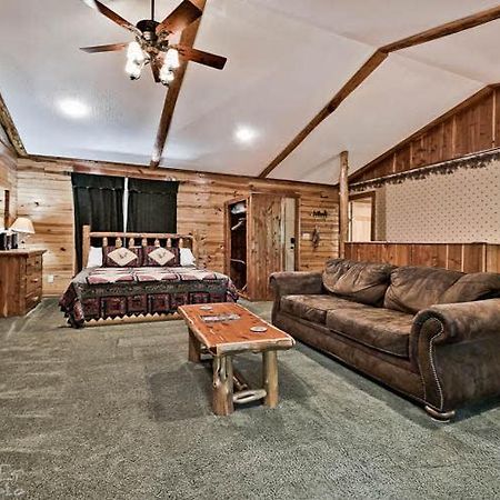 Secluded 2 Story Cabin Pool Wifi Smart Tvs 尤里卡斯普林斯 外观 照片